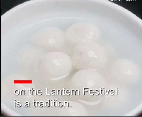 Make glutinous rice ball for the Lantern Festival