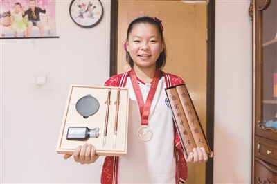 Pingtan contestant stands out in global calligraphy competition