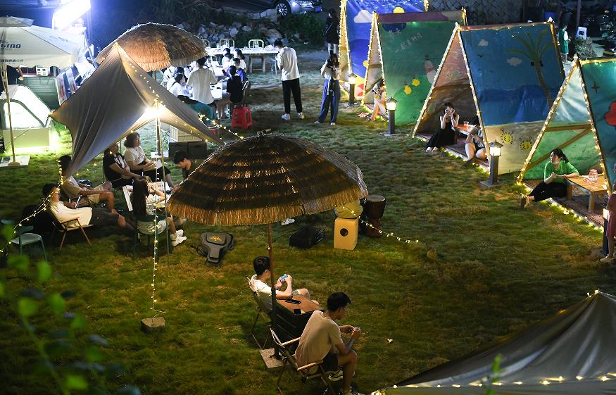 Glamp and dine under the stars in Pingtan