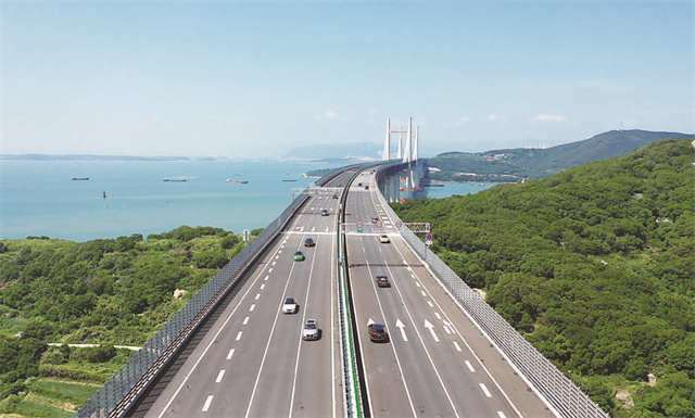 Pingtan Strait Rail-Road Bridge named top 100 architectures in China