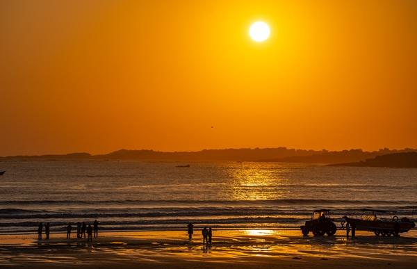 Stunning sunrise on Longwangtou beach