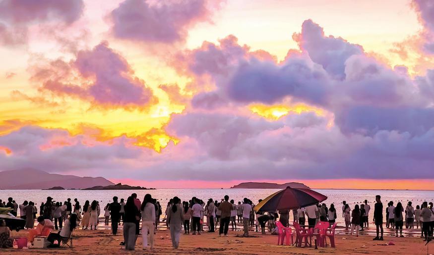 Pingtan's whimsical cartoon clouds take social media by storm