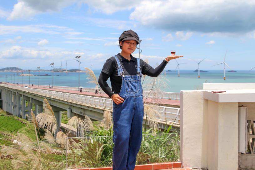 Pingtan cafe owner brews wellness, infusing life's wisdom into every cup