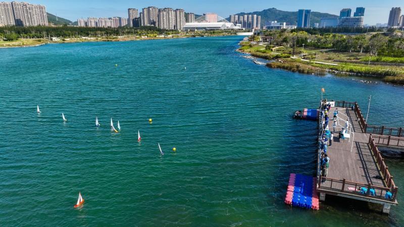 Top sailors from across the Taiwan Straits compete in fingertip sailing in Pingtan