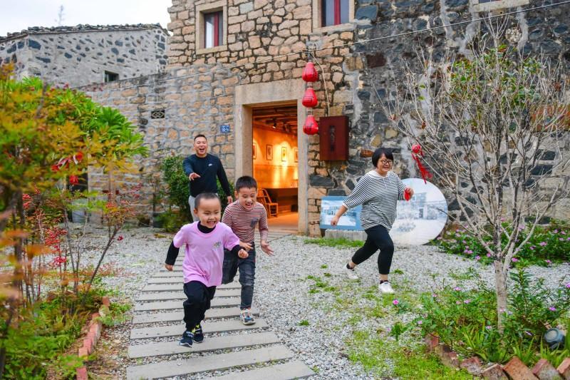 Historic stone house in Pingtan becomes bridge for cross-Straits exchange