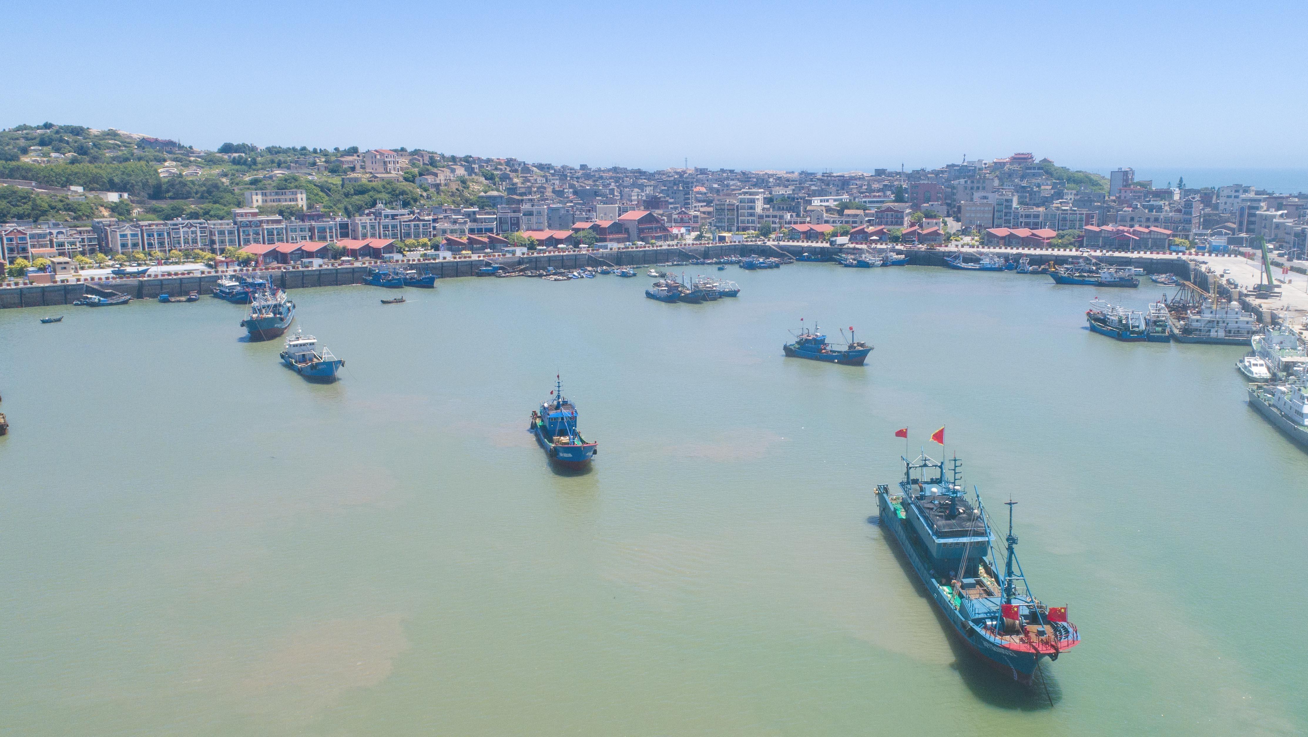 Discover the charm of Aoqian wharf in Pingtan