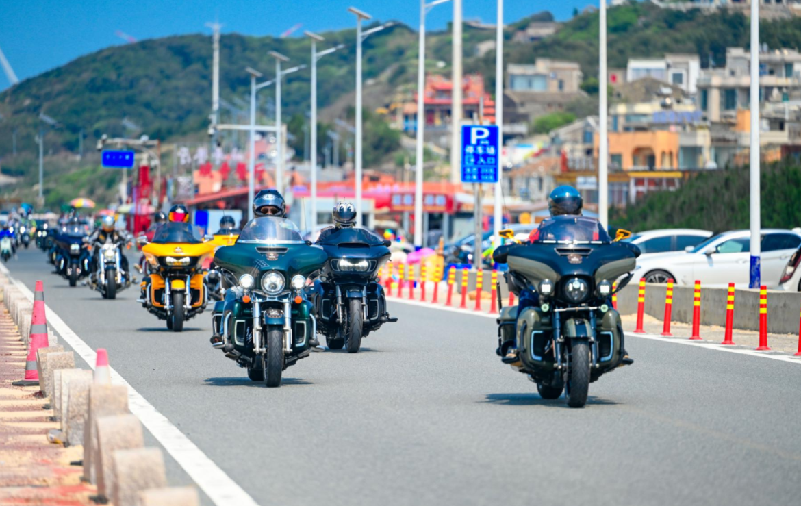 Harley-Davidson riders hit Pingtan's coast, boosting cross-Straits tourism exchanges